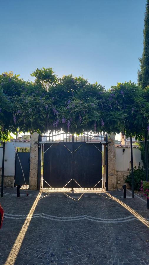 Tabor 2 Garden & Parking Apartment Napoli Ngoại thất bức ảnh